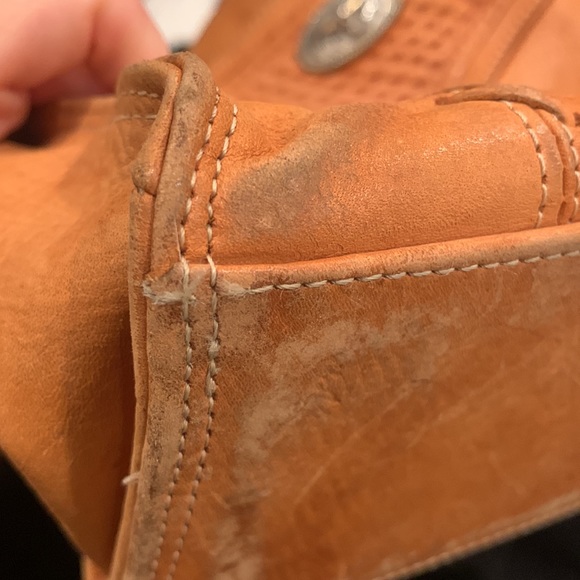 Vintage Light Brown Leather Bag with Longhorn Silver Piece - Picture 6 of 6